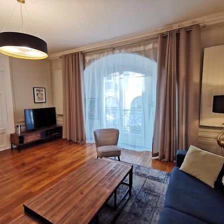 Le Royal Couedic - Les Maisons De Madeleine Nantes Luaran gambar